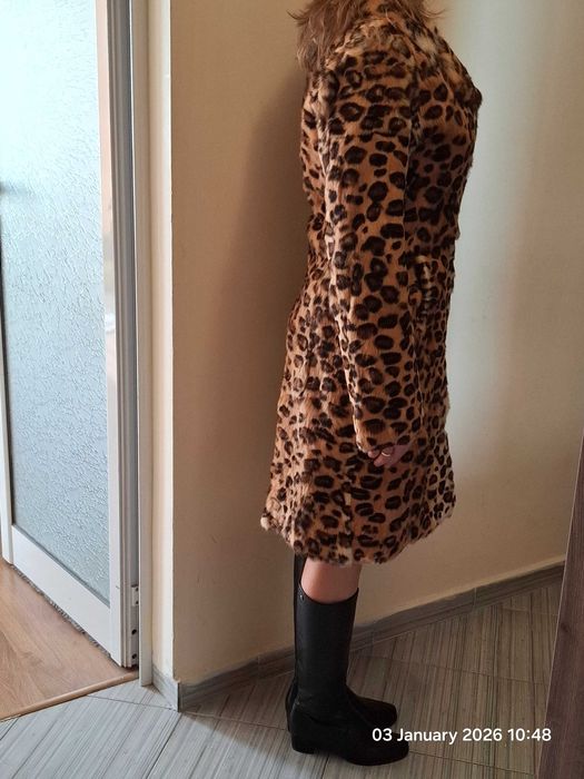 Палто от естествена кожа Индийски Леопард. Размер S. Произход Пакистан
