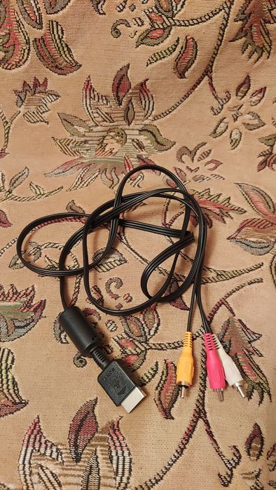 Провод тюльпан на Playstation