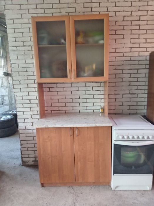 Продам кухонный буфет