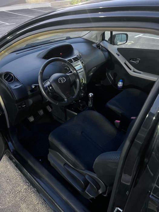 Toyota Yaris 1.3 - 6 скорости