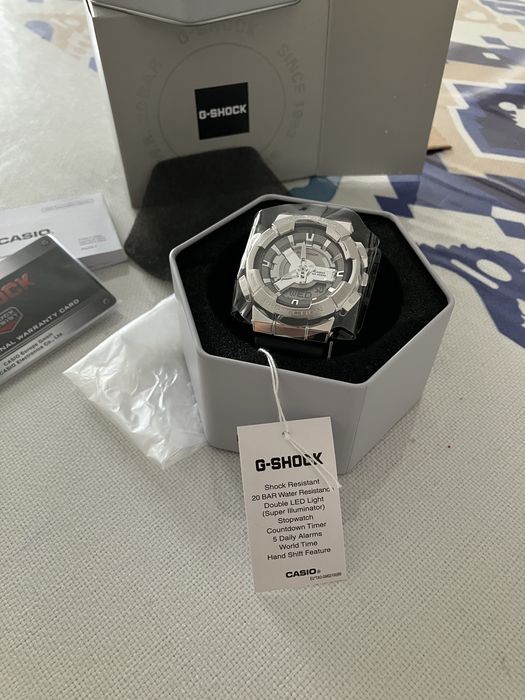 Продаю часы g-shock GM-S110-1AER