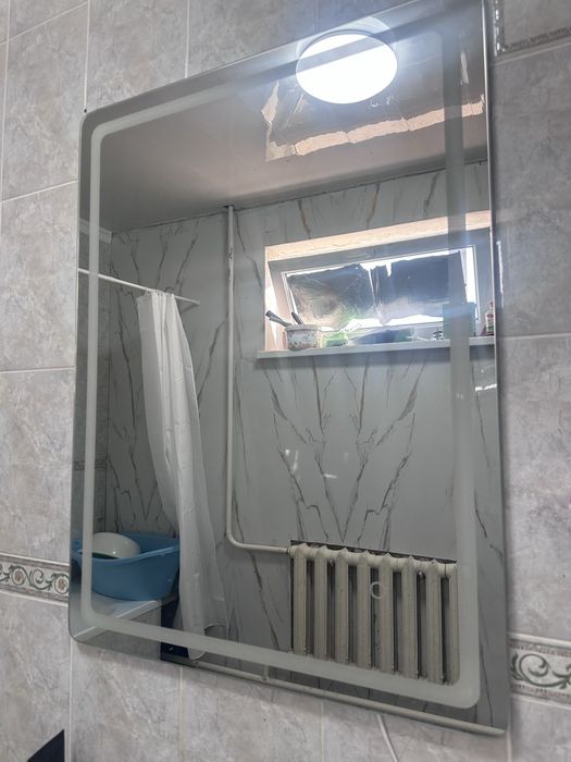 Раквина с тумбой с зеркло