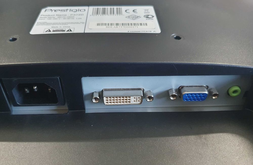 Комплект 2 бр. монитори 17" - AOC, Prestigio