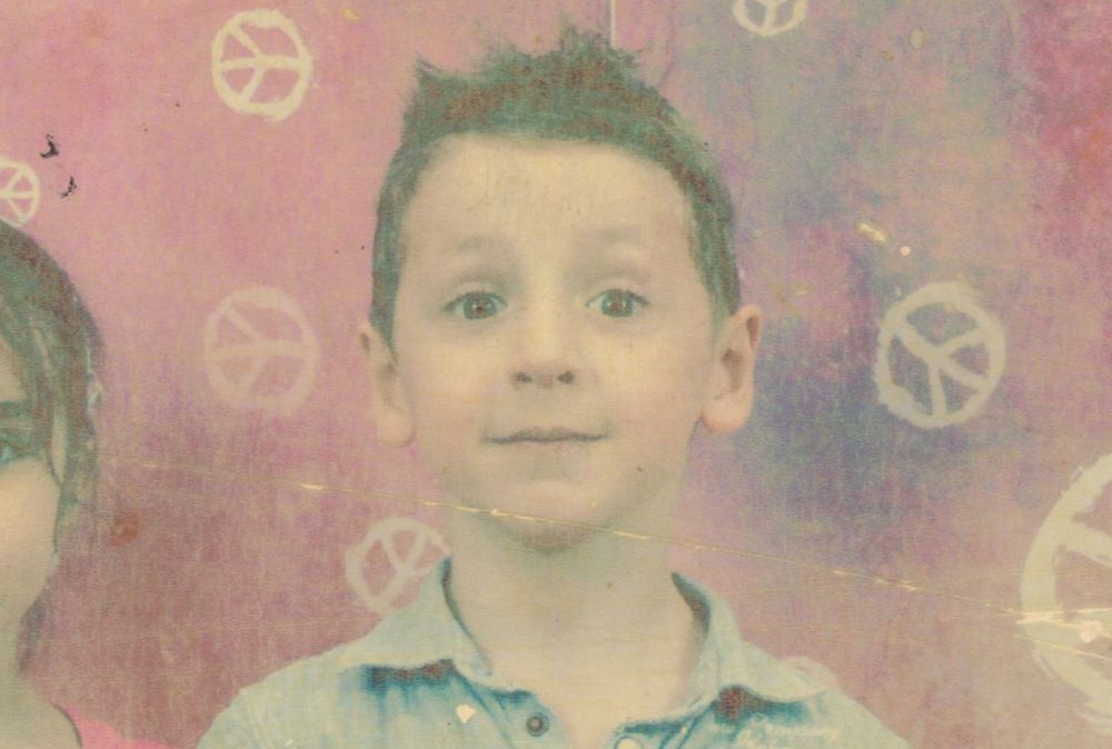 Editare restaurare recuperare retusare fotografii vechi rupte