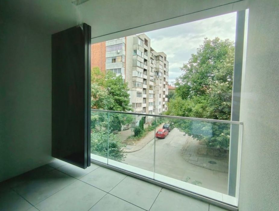 Продава се Двустаен апартамент в Велико Търново, Център - 73 кв.м за 1809 €/кв.м - Снимка #3