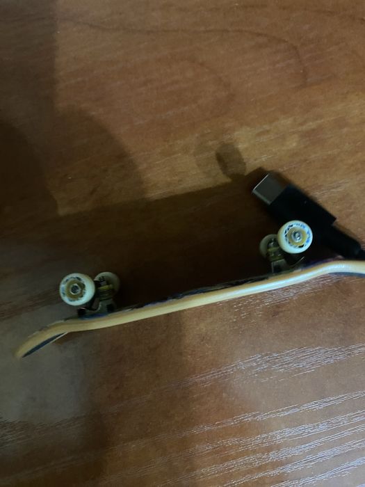 Фингерборд . Скейтборд SBEGO