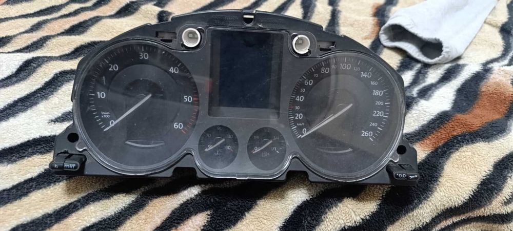 Piese Passat B6, interior, injectoare, egr