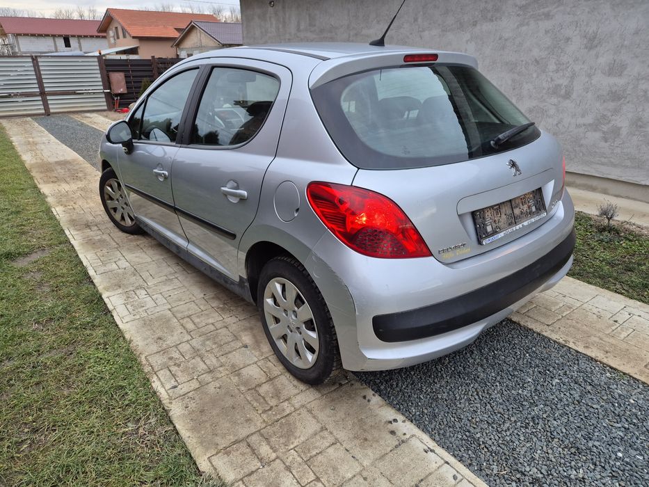 Peugeot 207 1.4 HDI Facelift euro4 cu 76000!!! km