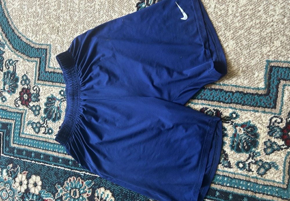 Продается оригинал шорты и дождевик ФК Кайрата