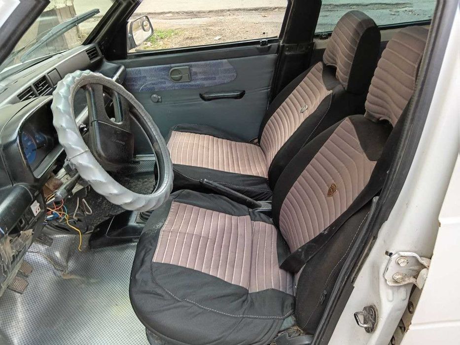 Тико сотилади   1996 йил  ок ранг.  Мотор килинган . Газ йук