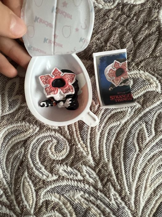 игрушки очень страные дела