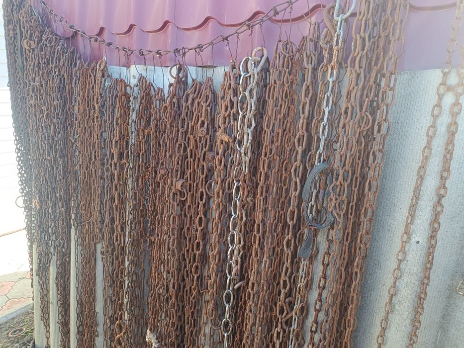 Цепи разные для боронов, для собак