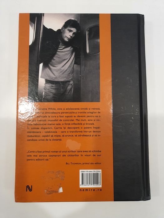 Stephen King - Carrie (cartonata)
