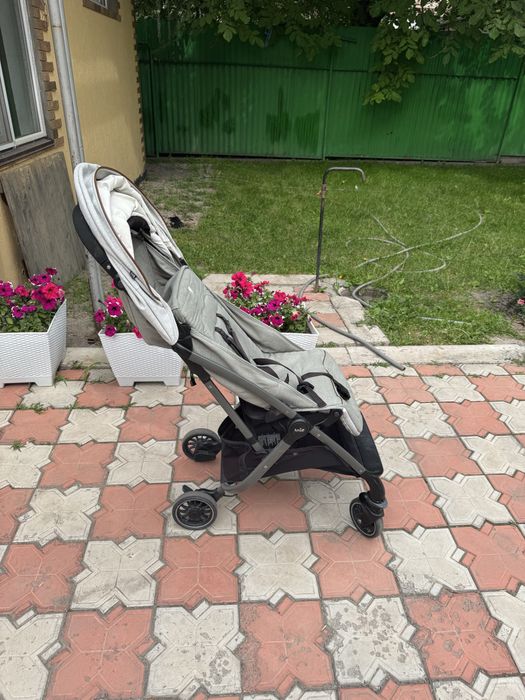 Коляска детская Joie