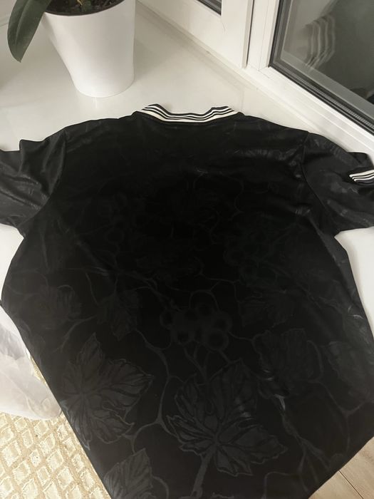 Футболка футбольной команды Roma