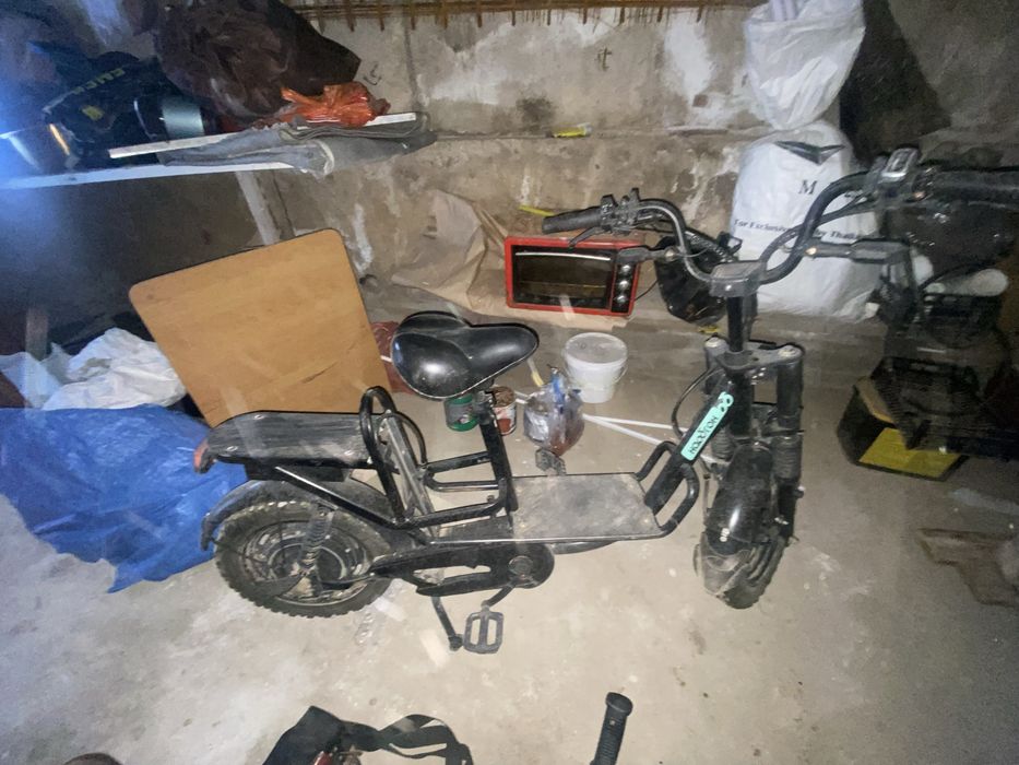 Продам мопед буу стоял в подвале все работает