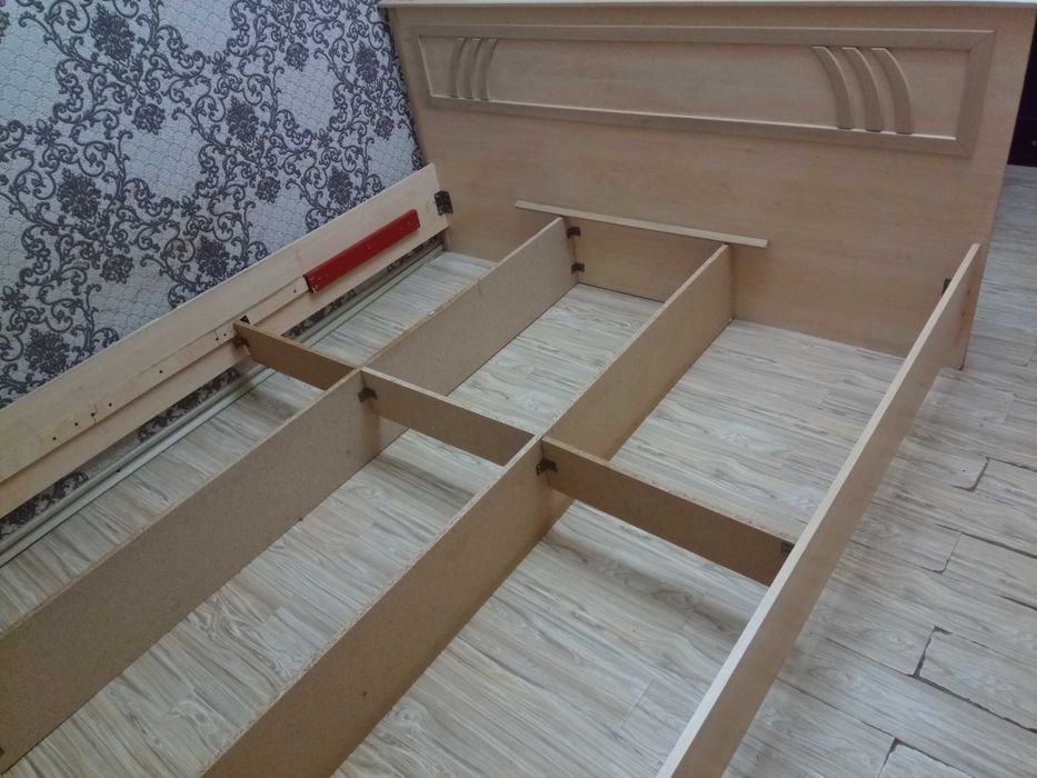 Каркас двухспальной кровати