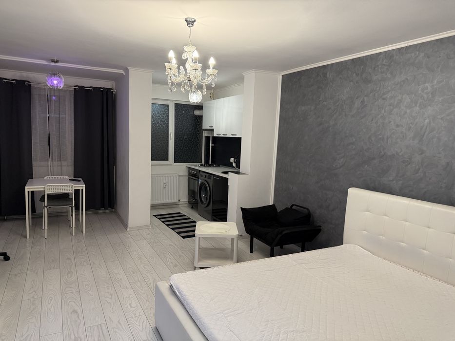 Proprietar inchiriez garsoniera Dristor