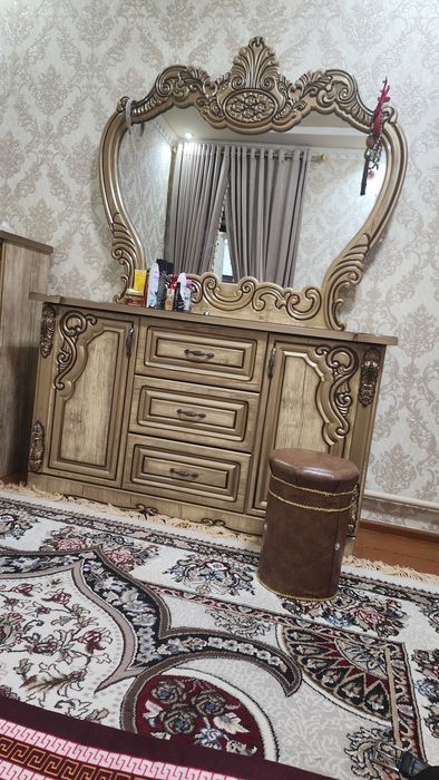 Спальний гарнитур