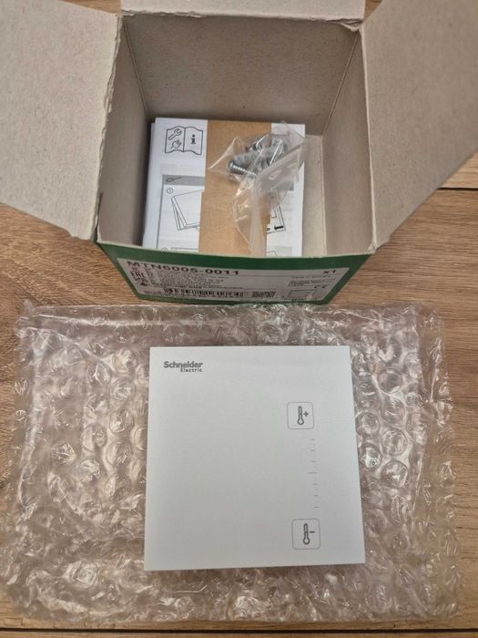 Multisenzor KNX calitate aer MTN6005-0011