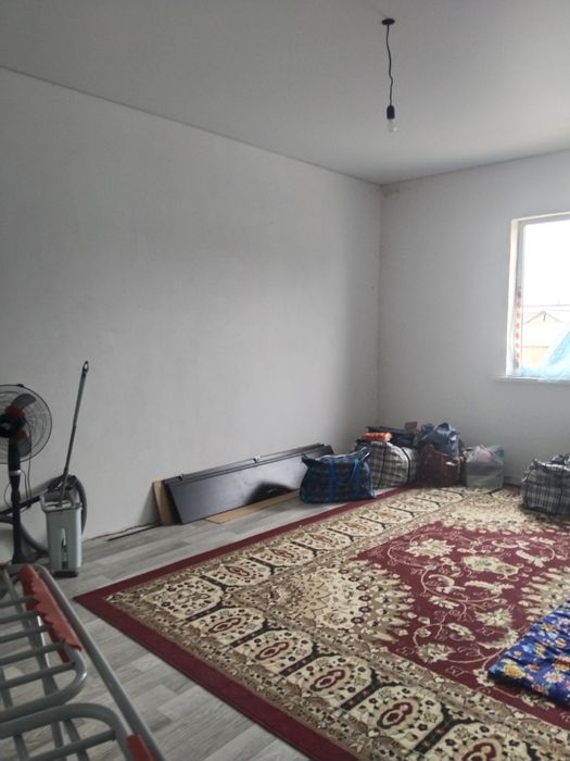 Мкр Азат үлкен үй сатылады