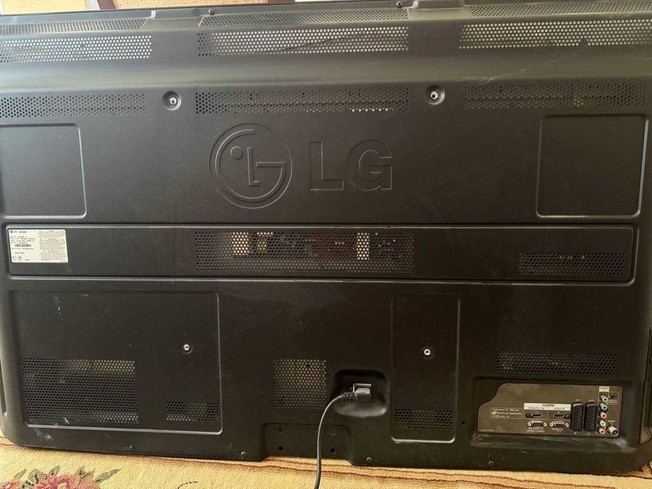 Продаётся телевизор LG