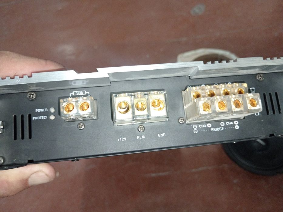 Усилитель  Swat 5 кан. X55