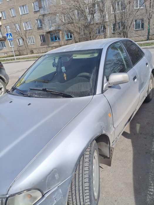 Продаю Ауди а4 1995года