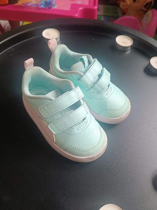Adidași Puma turcoaz