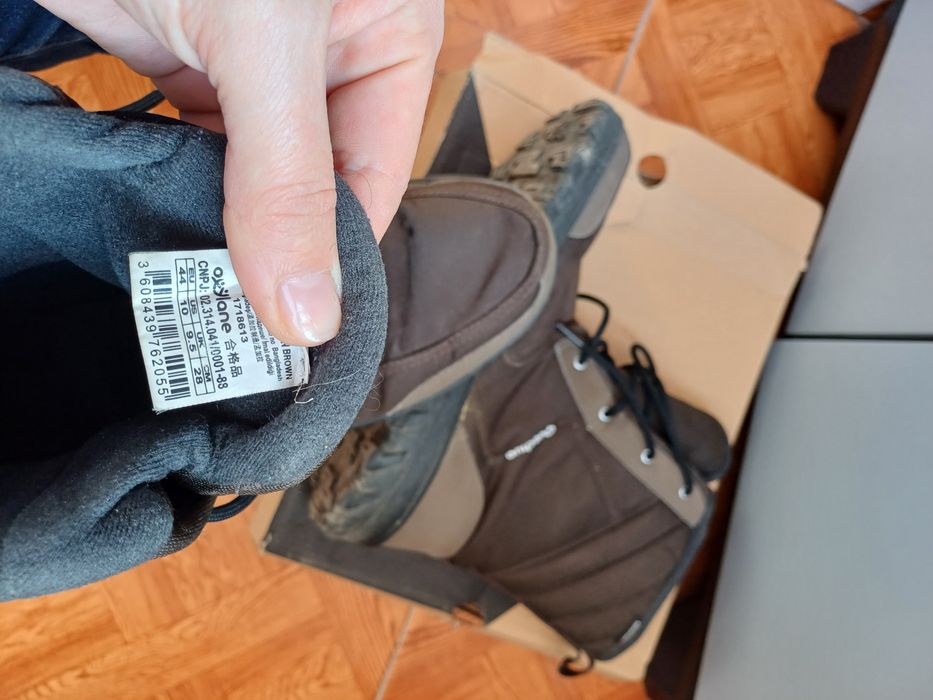 Cizme Quechua mărime 44purtate odată