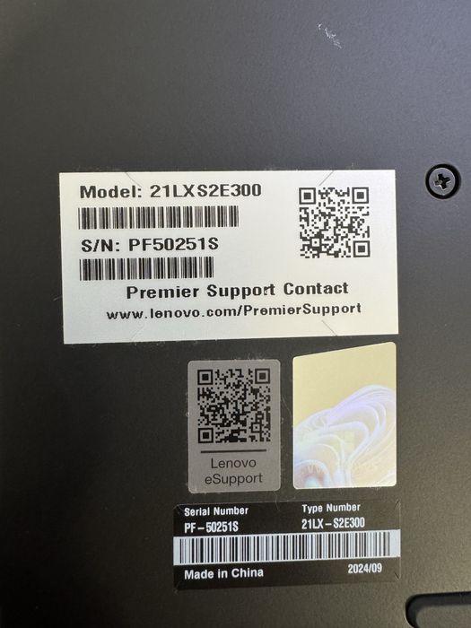 Продавам чисто нов лаптоп Lenovo x13 gen 5 - 2 в 1