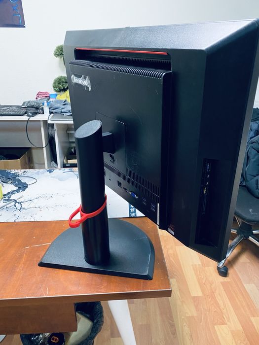 Продам моноблок сенсорный