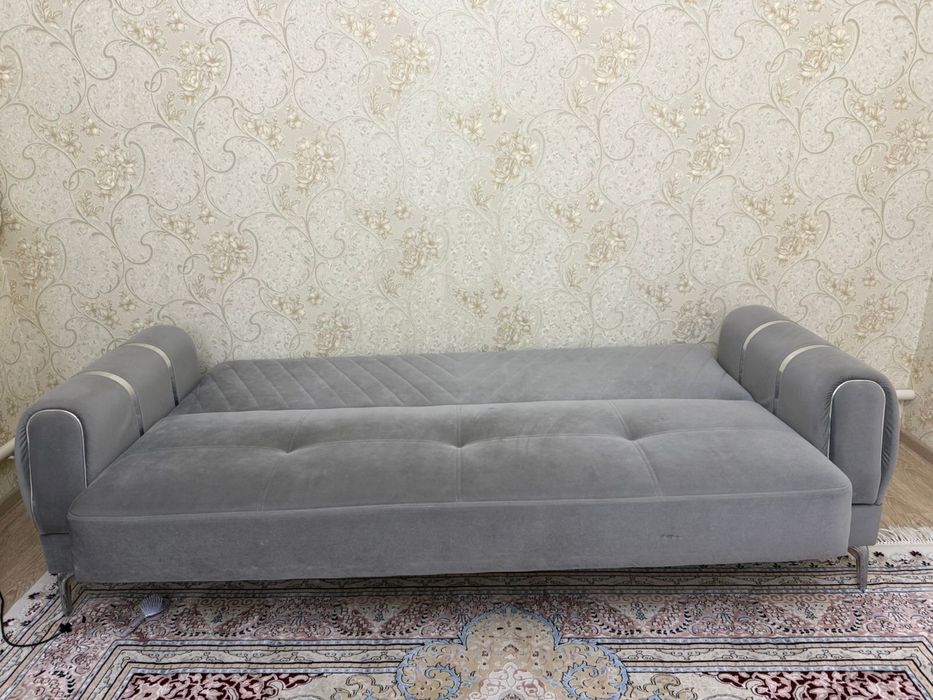 Турецкий диван с двумя креслами