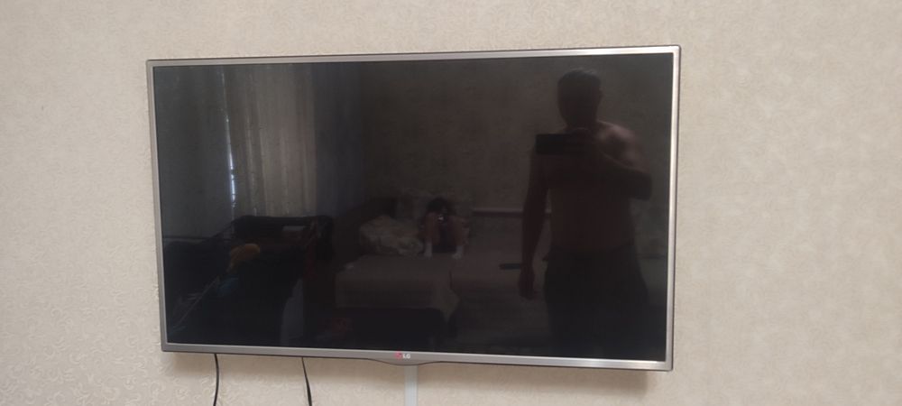 Продам телевизор LG