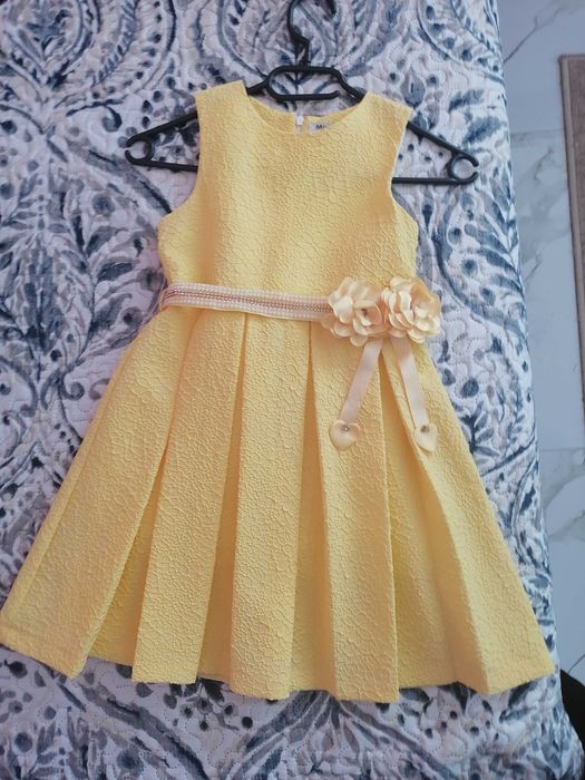 Детска рокля за 6-7 години