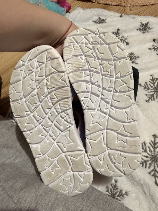 Обувки за момиче nike , fila , h&m 30 номер sinsay