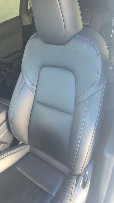 Scaune Fata Tesla Model Y 2023