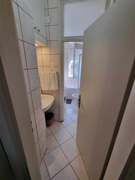 Дава се под наем Тристаен апартамент в Пловдив, Кючук Париж - 71 кв.м за 341.7 € - Снимка #7