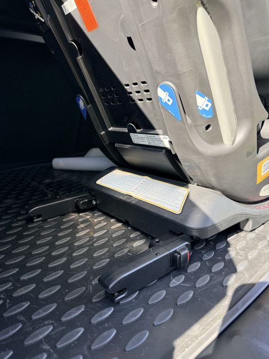 Автокресло Joie с креплением ISO-FIX