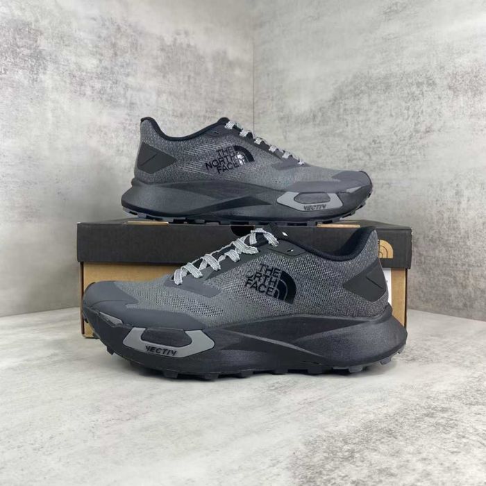 Нови мъжки маратонки The North Face M Vectiv Enduris 4 black anthracit