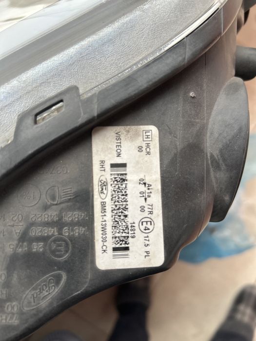 Фар форд Фокус 3 Ford