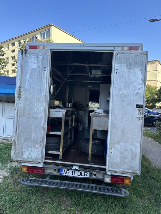 Vand Auto fast food complet echipat