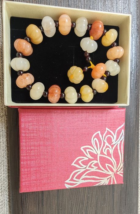 Браслет из натурального камня