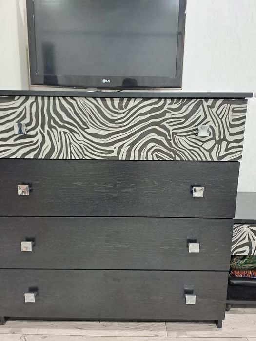 Продам спальный гарнитур без шкафа