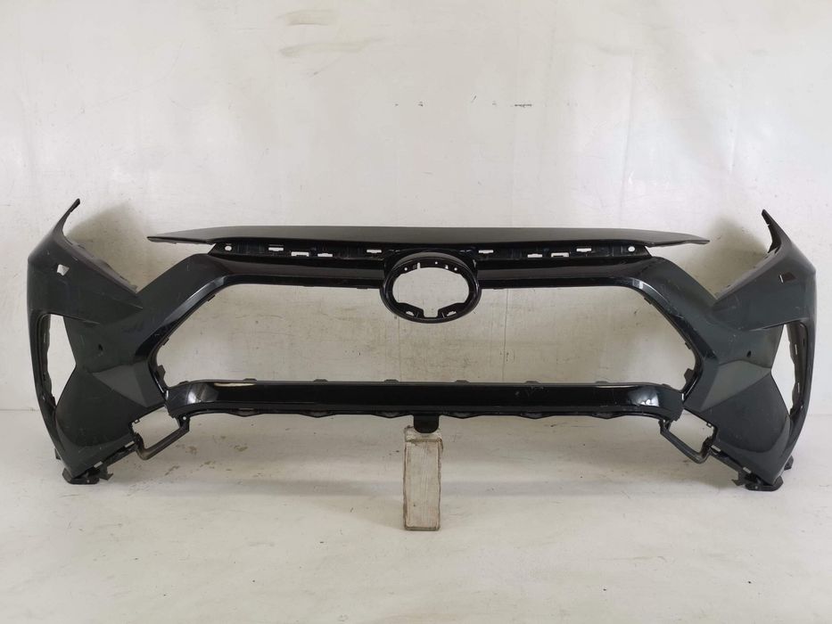 Предна броня Тойота РАВ4 / Toyota RAV4 Оригинална, в добро състояние