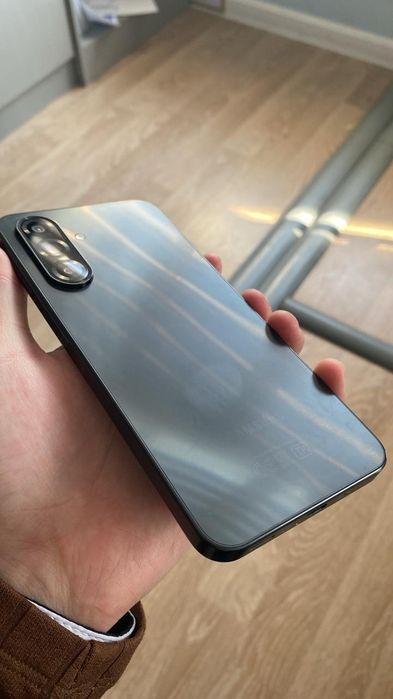 Самсунг а17 в отличном состояний