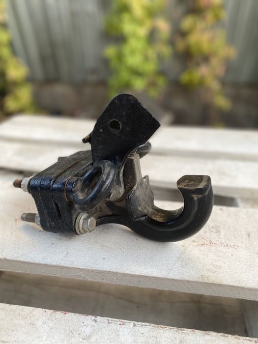 Продам фаркоп б/у в идеальном состоянии