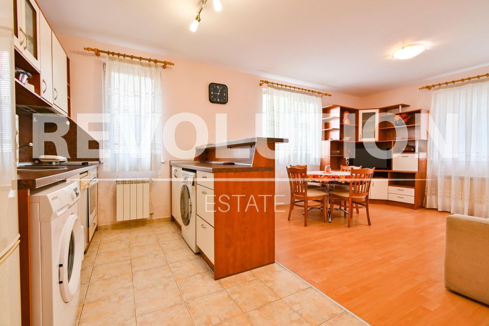 Дава се под наем Двустаен апартамент в София, Банишора - 70 кв.м за 500 € - Снимка #2