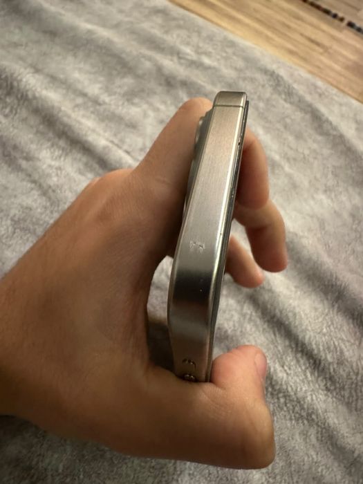 Продам Iphone 15pro