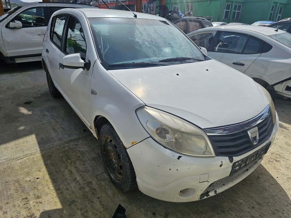 Dezmembrez Dacia Sandero - 1 (2008 - 2012), 1.6 benzina K7M710, manual, K7M710, JH3052